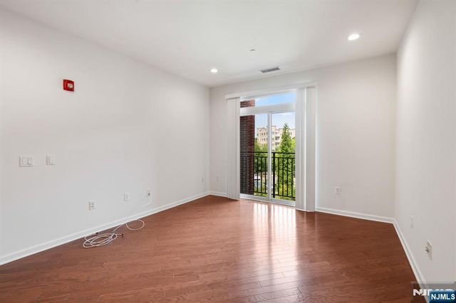 3308 Riverview Avenue 308, Englewood, NJ 07631