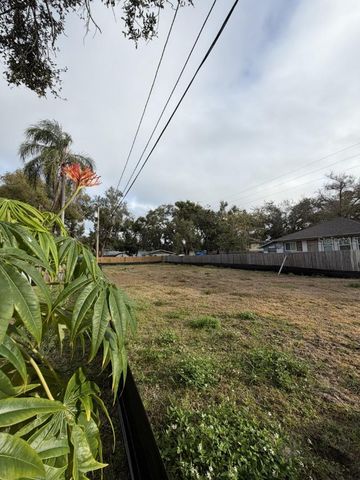 1006 JONES STREET, Clearwater, FL 33755