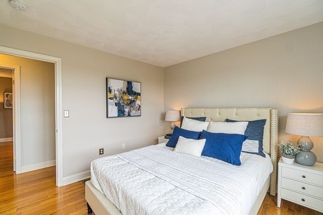 32 Waltham St, Woburn, MA 01801