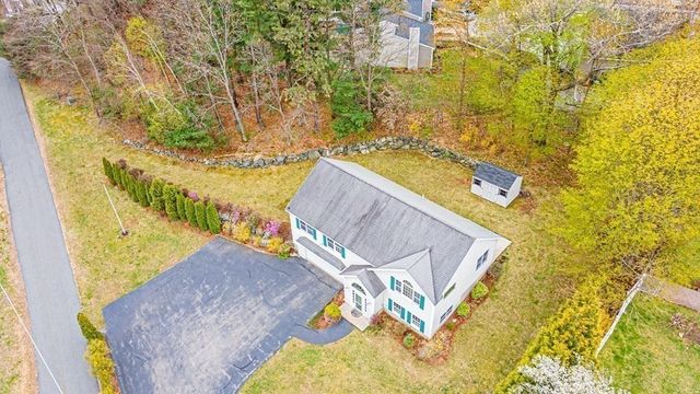 32 Waltham St, Woburn, MA 01801