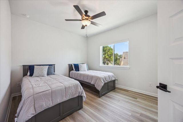 21001 Newhaven CV, Lago Vista, TX 78645