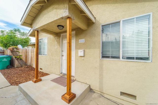 4555 57 36th, San Diego, CA 92116
