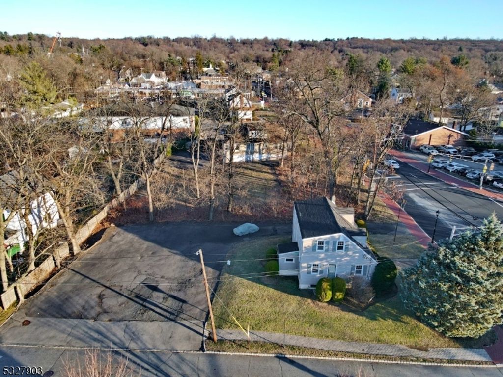 194 Eagle Rock Ave, Roseland Boro, NJ 07068 — photo 2