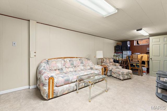 223 Hy Vista Drive, Alton, IL 62002