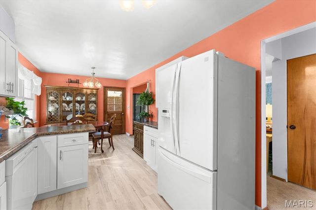223 Hy Vista Drive, Alton, IL 62002