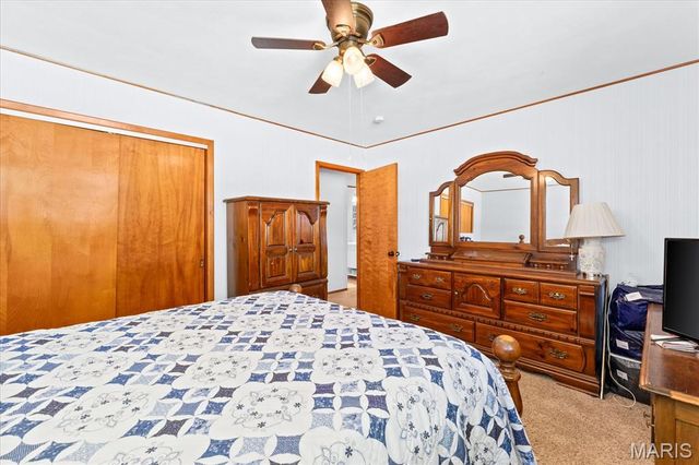 223 Hy Vista Drive, Alton, IL 62002