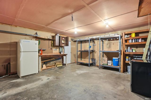 1831 Crescent Avenue, Fort Wayne, IN 46805