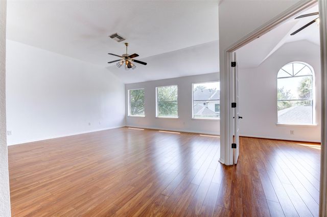 4122 Casa Del Lago Drive, Missouri City, TX 77459