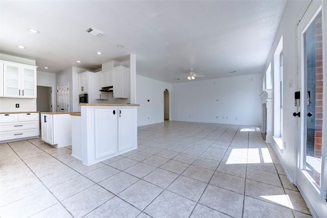 4122 Casa Del Lago Drive, Missouri City, TX 77459