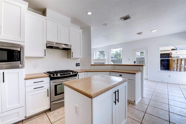 4122 Casa Del Lago Drive, Missouri City, TX 77459
