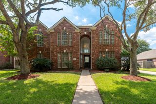 4122 Casa Del Lago Drive, Missouri City, TX 77459