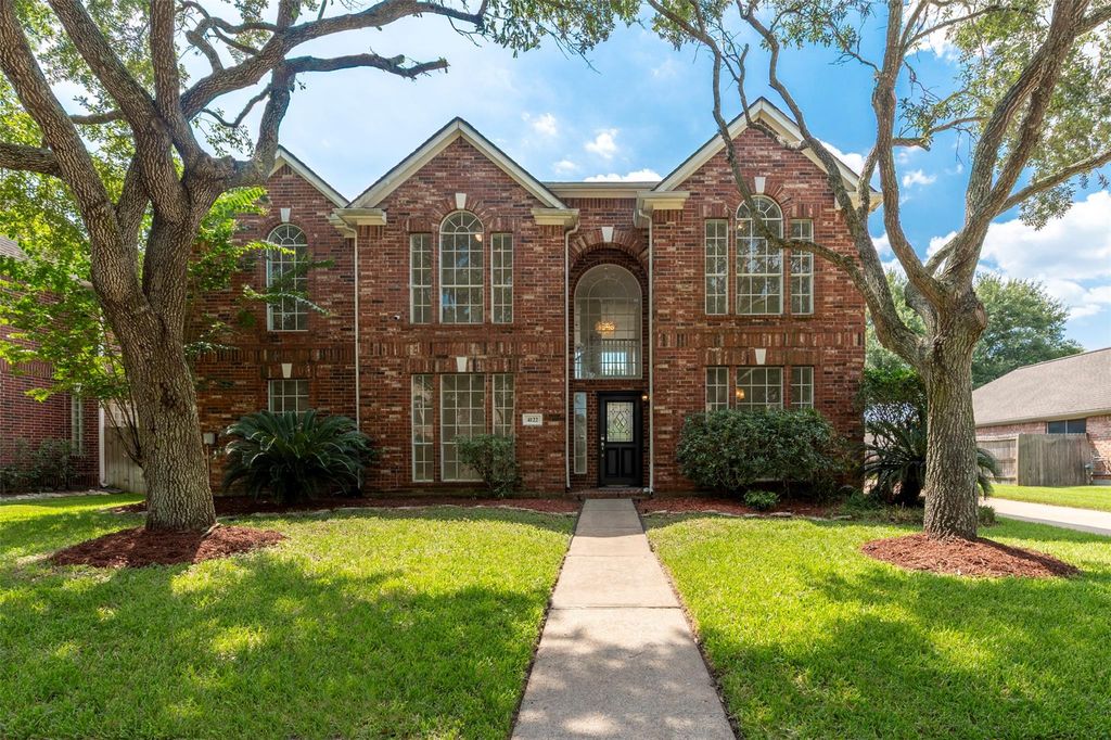 4122 Casa Del Lago Drive, Missouri City, TX 77459
