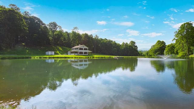 1651 Winding Stairs Road, Topton, NC 28781