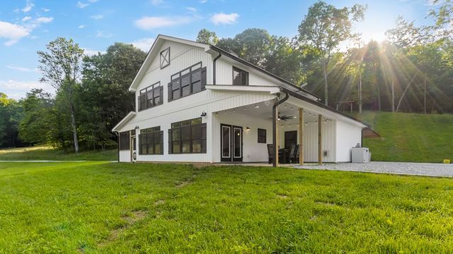1651 Winding Stairs Road, Topton, NC 28781