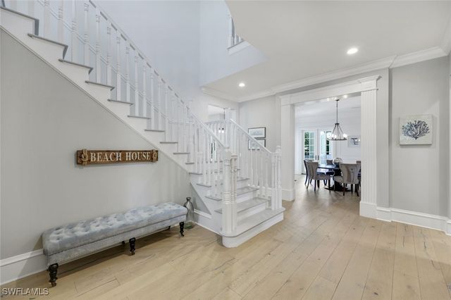 1550 GORDON DR, Naples, FL 34102