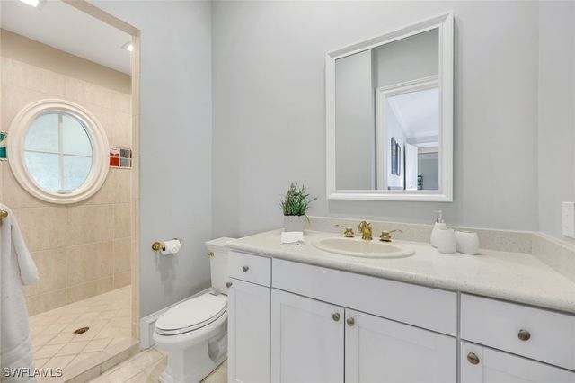 1550 GORDON DR, Naples, FL 34102