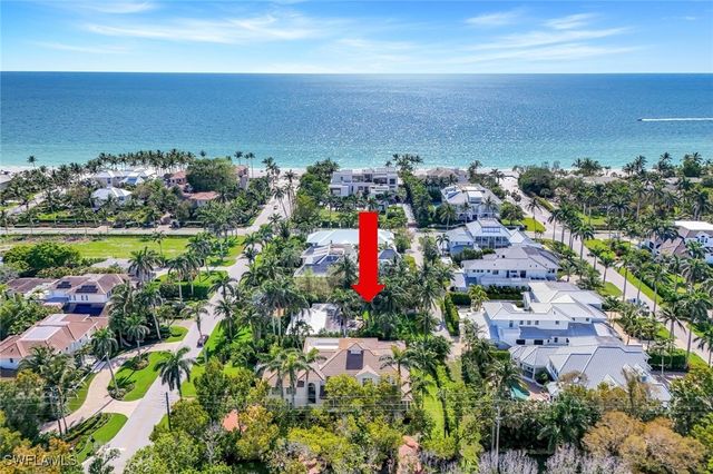 1550 GORDON DR, Naples, FL 34102