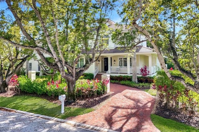 1550 GORDON DR, Naples, FL 34102