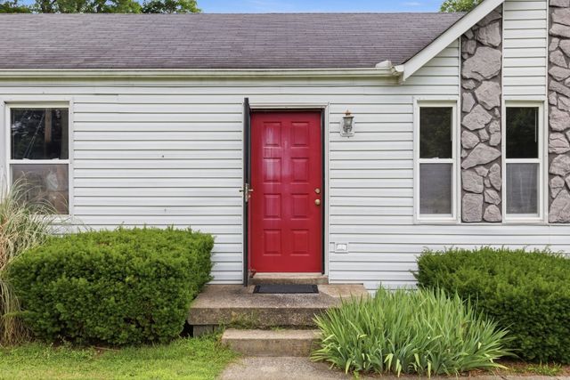 5753 Seminary Rd, Smyrna, TN 37167