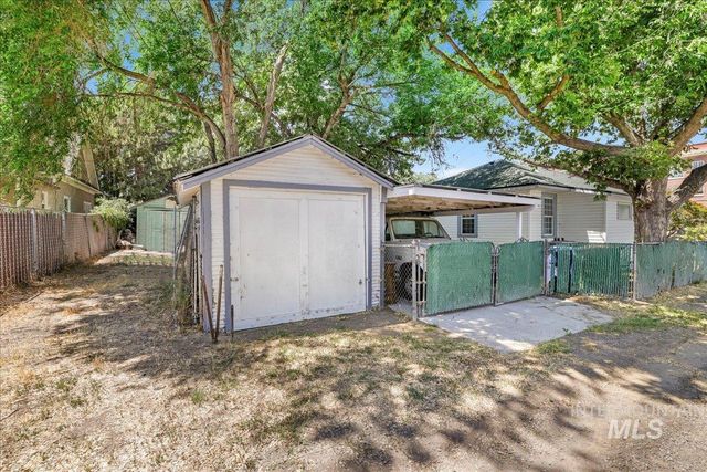 216 N Eden, Twin Falls, ID 83301