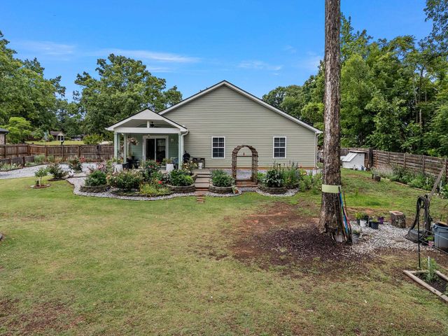 185 Lee Drive, Chesnee, SC 28323