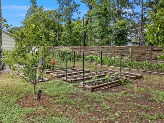 185 Lee Drive, Chesnee, SC 28323