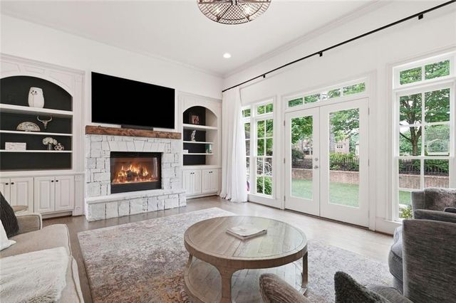 1419 Falkirk Lane NW, Kennesaw, GA 30152
