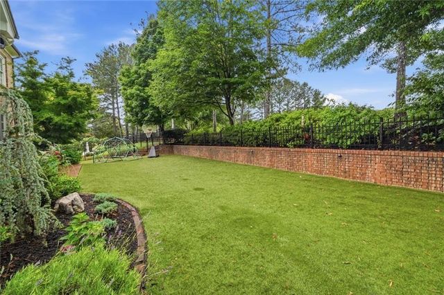 1419 Falkirk Lane NW, Kennesaw, GA 30152