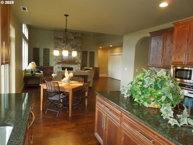 4912 Ne 132ND Cir, Vancouver, WA 98686