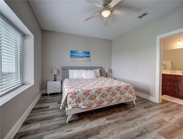 1107 S 11th St 39, Port Aransas, TX 78373