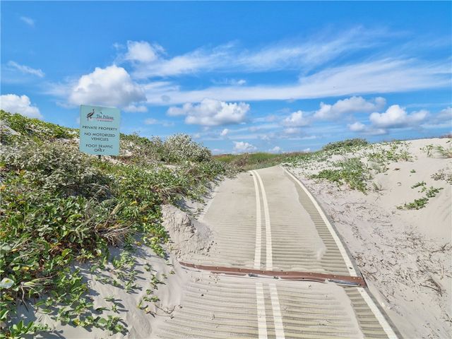 1107 S 11th St 39, Port Aransas, TX 78373