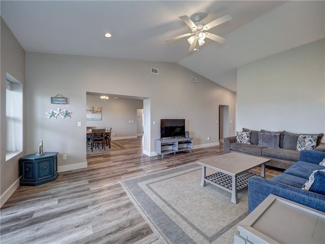 1107 S 11th St 39, Port Aransas, TX 78373