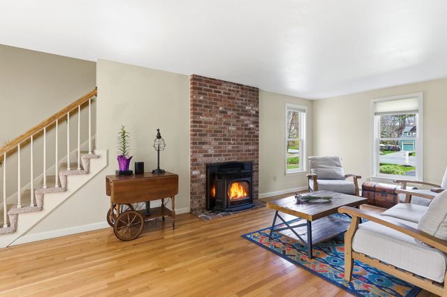 25 Buttonwood Drive, Derry, NH 03038