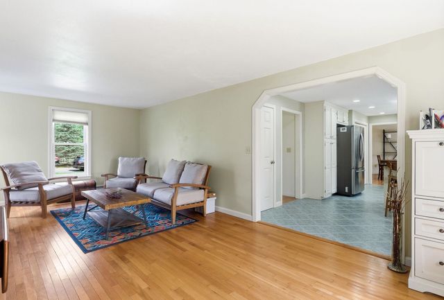 25 Buttonwood Drive, Derry, NH 03038