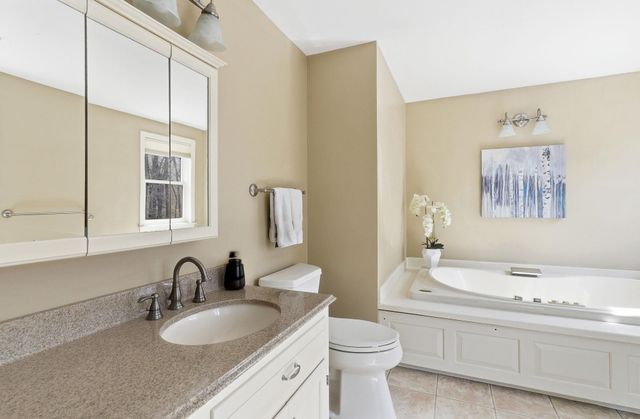 25 Buttonwood Drive, Derry, NH 03038