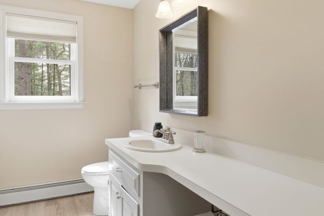 25 Buttonwood Drive, Derry, NH 03038