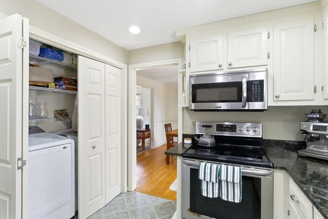 25 Buttonwood Drive, Derry, NH 03038