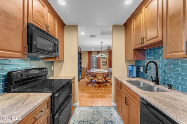 12876 W PASADENA Avenue, Litchfield Park, AZ 85340