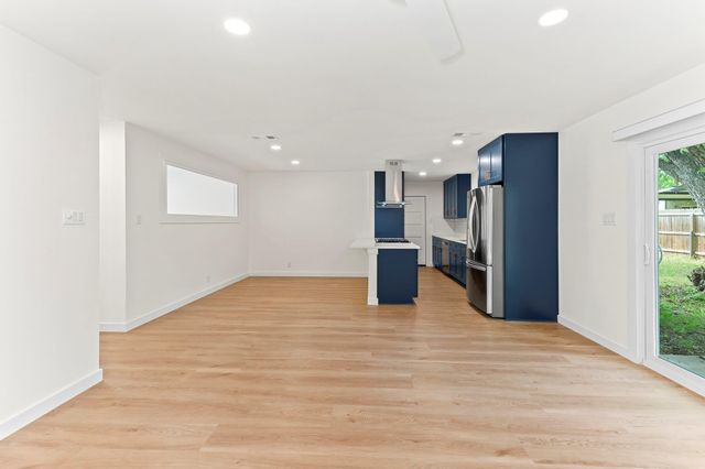 2914 Loyola LN, Austin, TX 78723