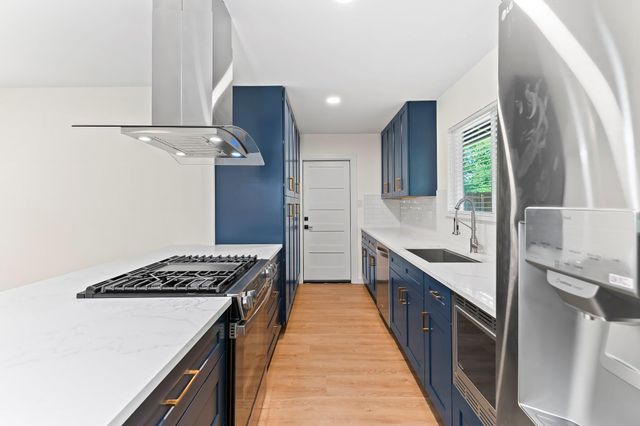 2914 Loyola LN, Austin, TX 78723