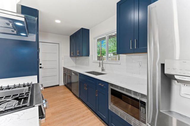 2914 Loyola LN, Austin, TX 78723