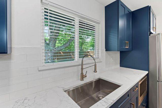 2914 Loyola LN, Austin, TX 78723