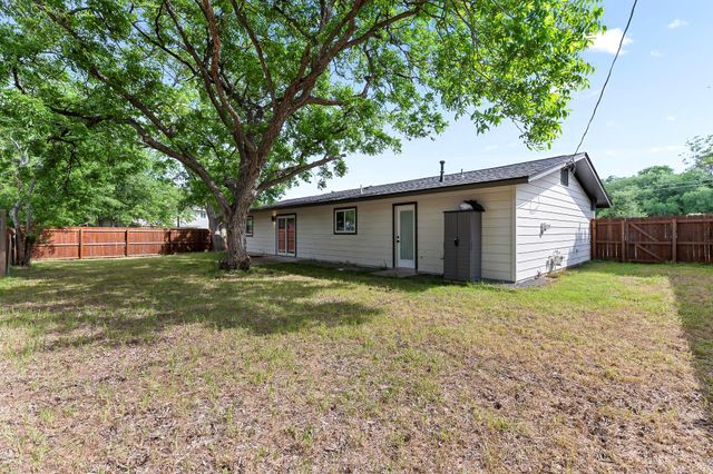 2914 Loyola LN, Austin, TX 78723