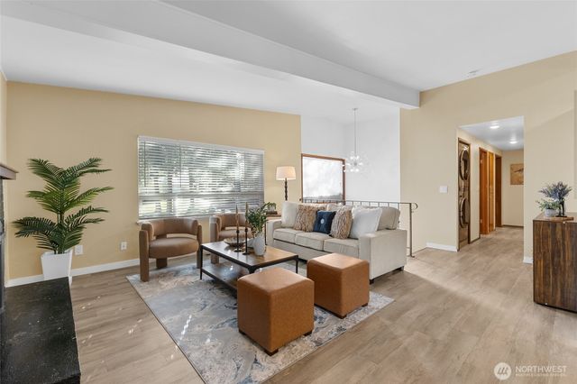 15024 SE 113th Street, Renton, WA 98059