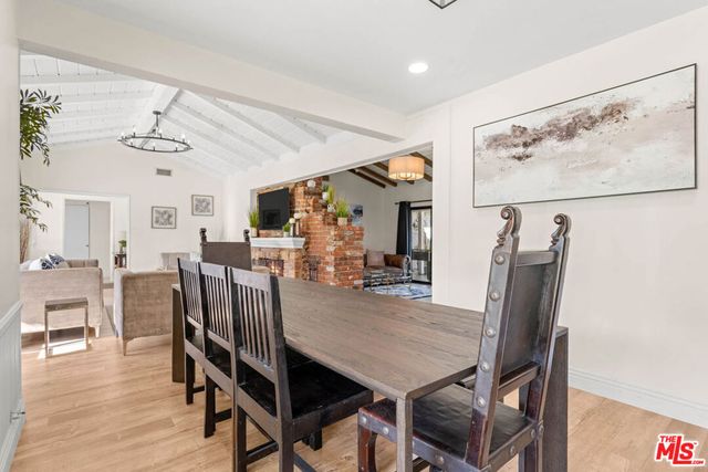 5932 Lubao Avenue, Woodland Hills, CA 91367