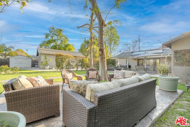5932 Lubao Avenue, Woodland Hills, CA 91367