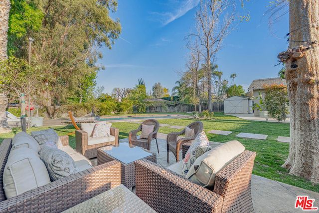 5932 Lubao Avenue, Woodland Hills, CA 91367