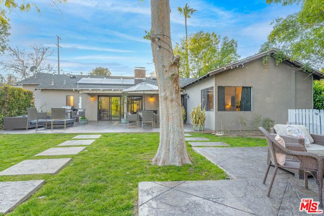 5932 Lubao Avenue, Woodland Hills, CA 91367