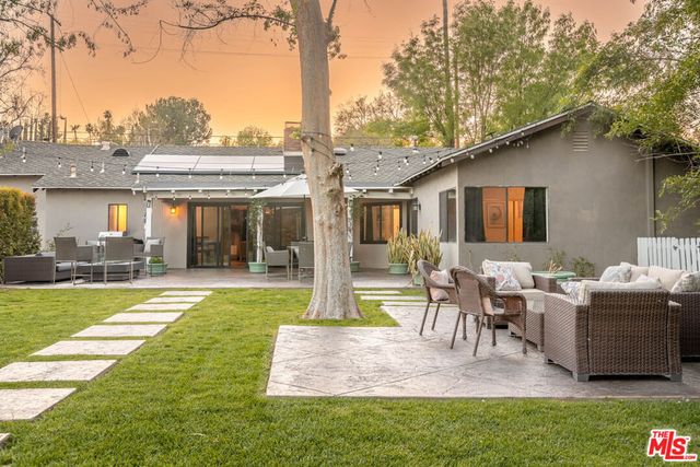 5932 Lubao Avenue, Woodland Hills, CA 91367