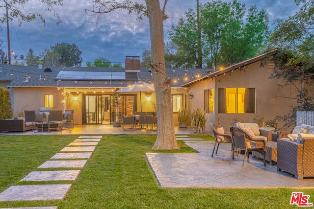5932 Lubao Avenue, Woodland Hills, CA 91367
